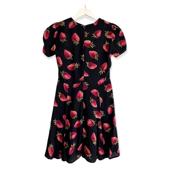 Reformation Koa mini dress, strawberry, size 2P - Picture 3 of 15